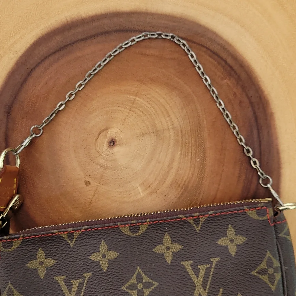 louis vuitton takashi murakami cherry pochette - Picture 3 of 14